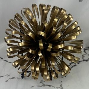 Metal Ribbon Bow Wall Art Goldtone Flower MCM Vibes Back Hanger 9" x 4.5"